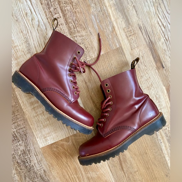 Limited Edition - Dr Marten Pascal Combat Boots Women’s Sz 8 AirWear Oxblood - Picture 10 of 13